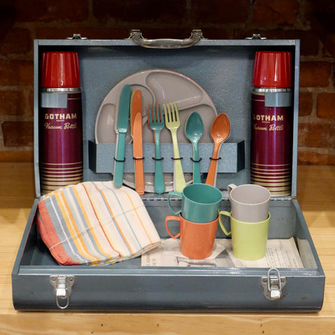Vintage Gotham Picnic Kit